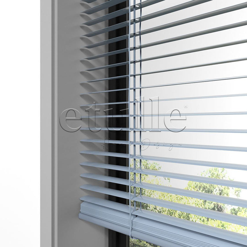 16 MM Blue Aluminum Venetian Blind