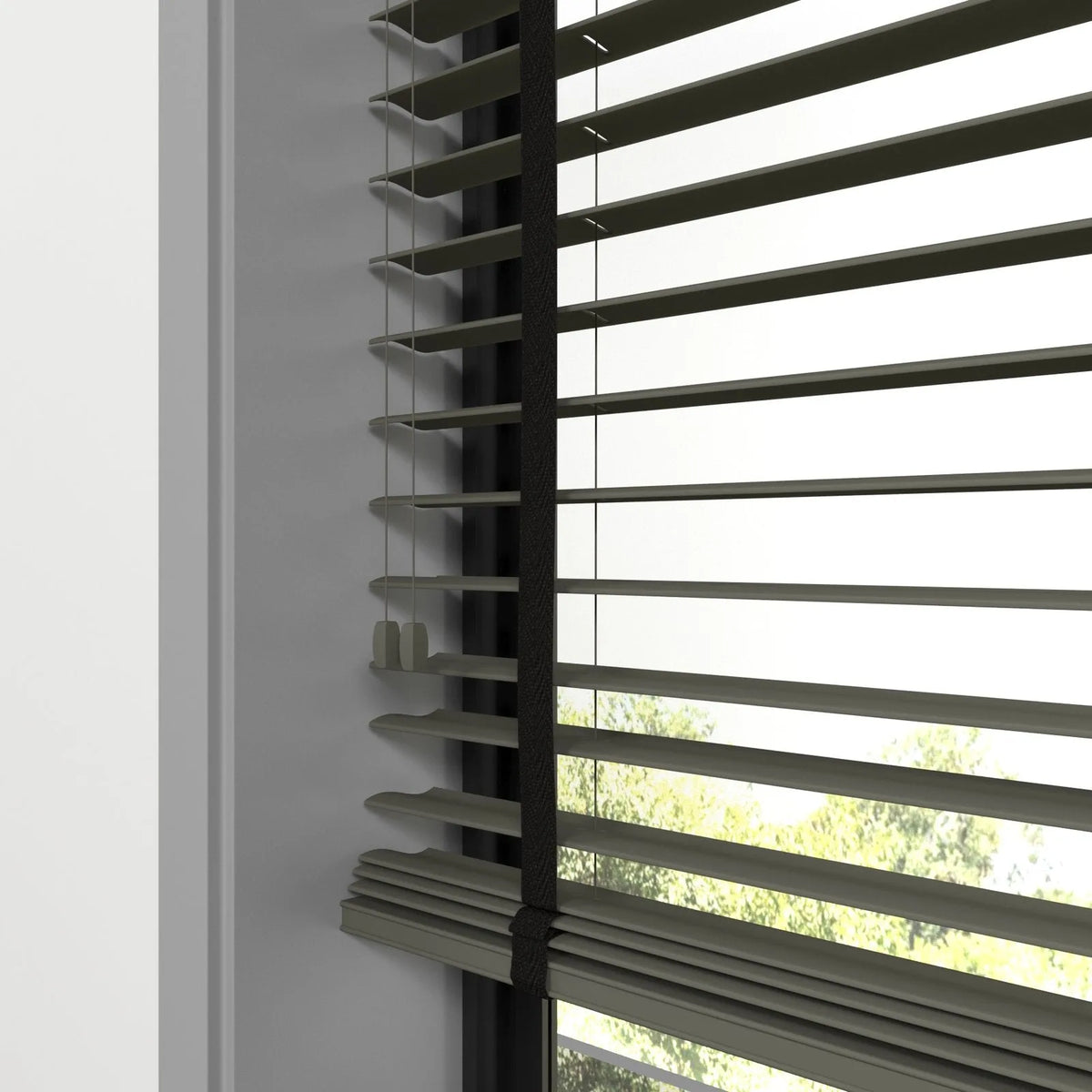 Koyu Gri Polywood Blackout Jaluzi - Etulle