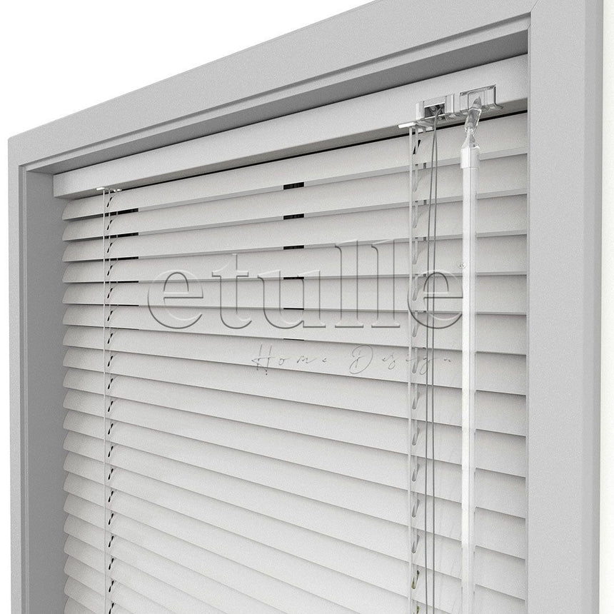 25 MM Silver Aluminum Venetian Blind