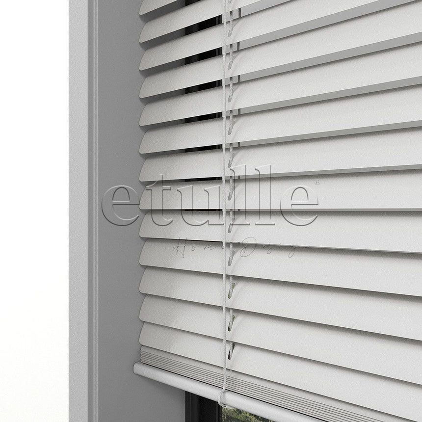 25 MM Silver Aluminum Venetian Blind