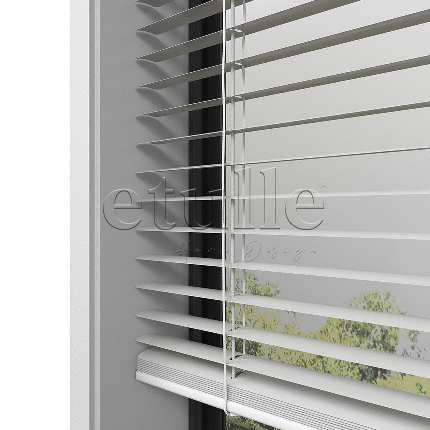 25 MM Silver Aluminum Venetian Blind