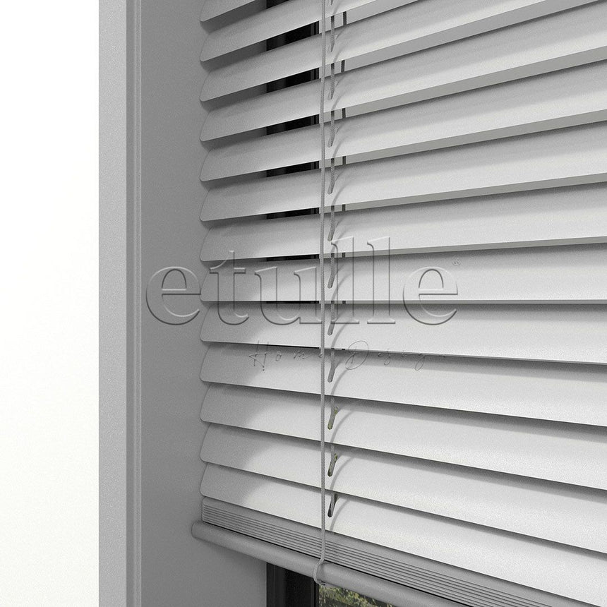 25 MM Shiny Silver Aluminum Venetian Blind