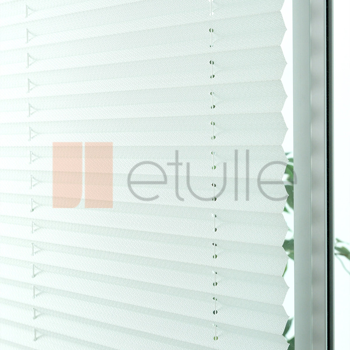 16MM White Bursa Pleated Blind