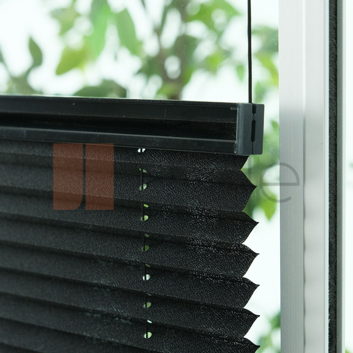 16MM Black Manisa Pleated Blind