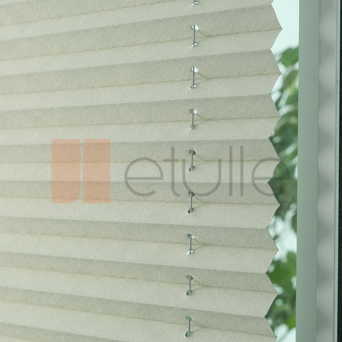 16MM Cream Blackout Pleated Blind