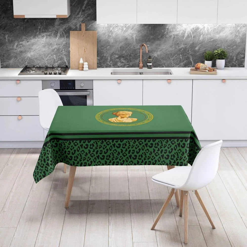 Yeşil Büst Detaylı Masa Örtüsü 160x220cm